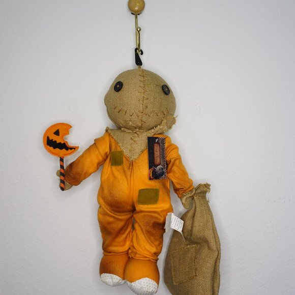 Trick 'r Treat Sam Cute Plush - Picture 4 of 8